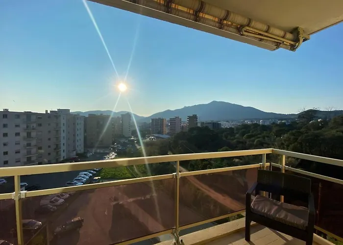 Casamea - Spacieux, Terrasse, Clim, Parking