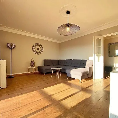 Casamea - T3, Spacieux, Terrasse, Clim *